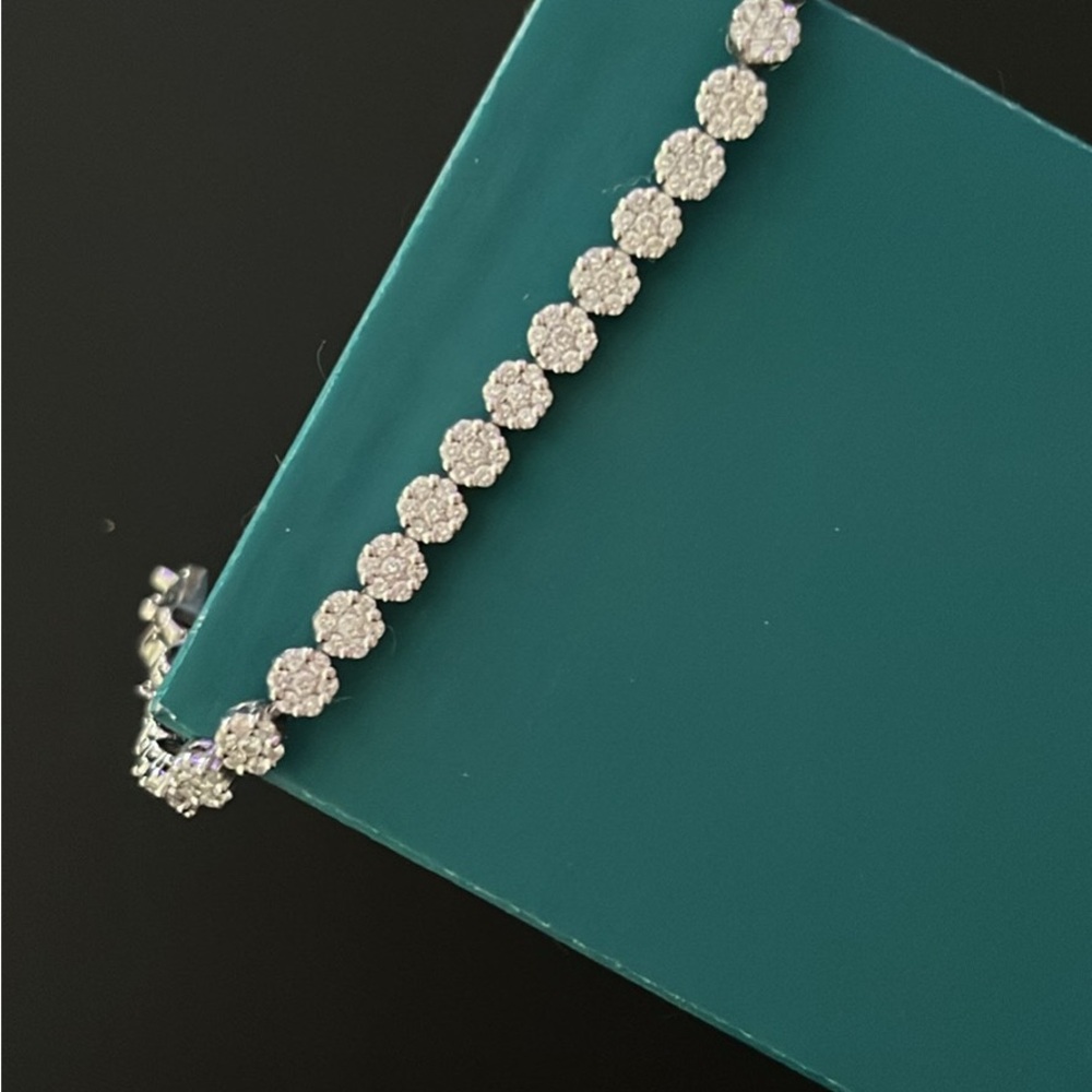 14K White Gold Diamond Tennis Bracelet - Appraisal Included